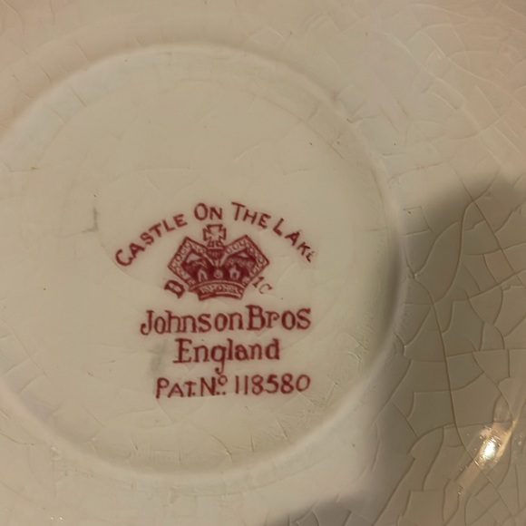 Vintage Floral Teacup and Saucer Set of 7 cups and saucers - Picture 2 of 5